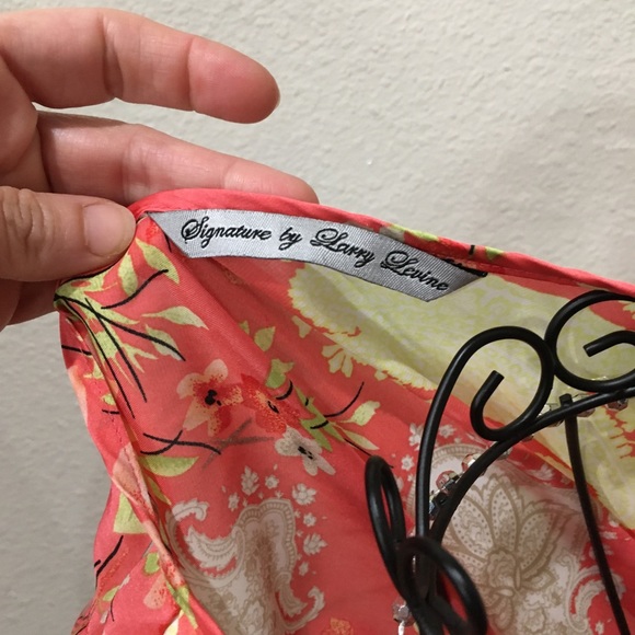 Larry Levine s feels like satin adorned w/ribbon flowers flattery - Picture 6 of 7